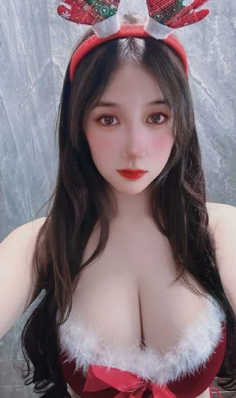 欧美少女破处电影_720HD在线观看