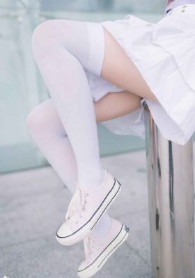 欧美情色制服丝袜_1080P在线观看视频