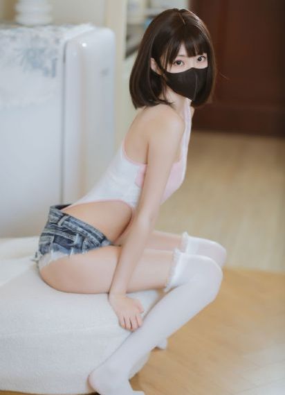欧美性极品_超清HD高清在线观看