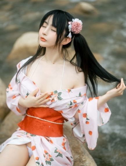 欧美主视角电影在线_超清完整在线观看