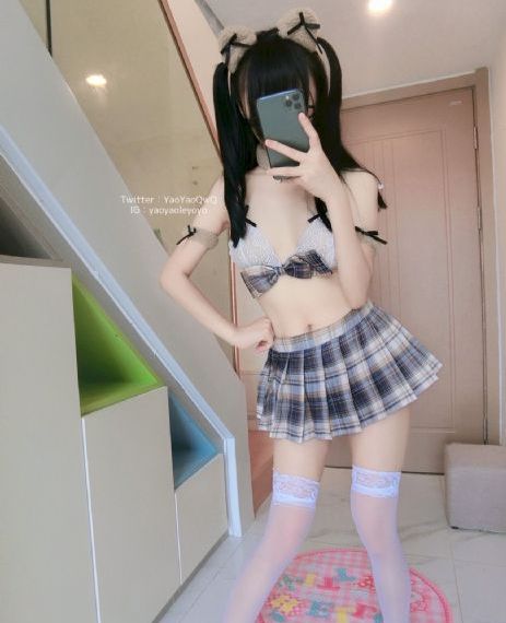 日韩精品刚刚更新伊人在线电影_午夜在线观看完整版