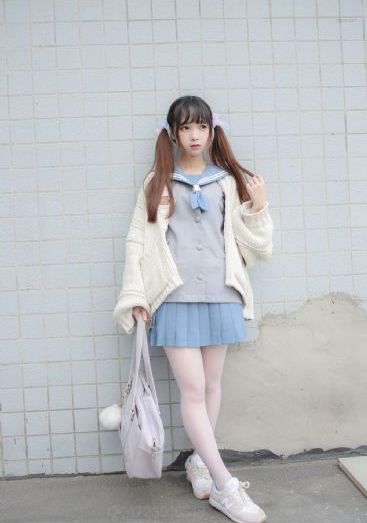 qq欧美黑白头像_日韩成人在线