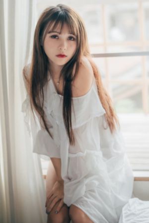 欧美超模凯莉詹娜写真_DVD高清完整版播放