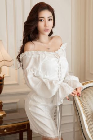 欧美大牌女休闲衣服_BD英语电影完整版在线观看