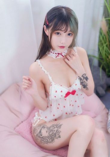 日本动漫爆乳h动漫无遮挡3d_BD英语完整在线观看