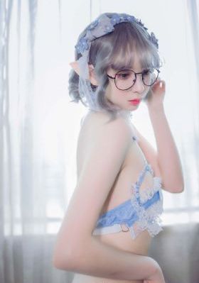 欧美西装成熟男人头像_720超清免费观看